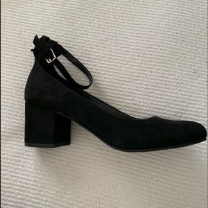 Black Faux Suede Abound Pumps